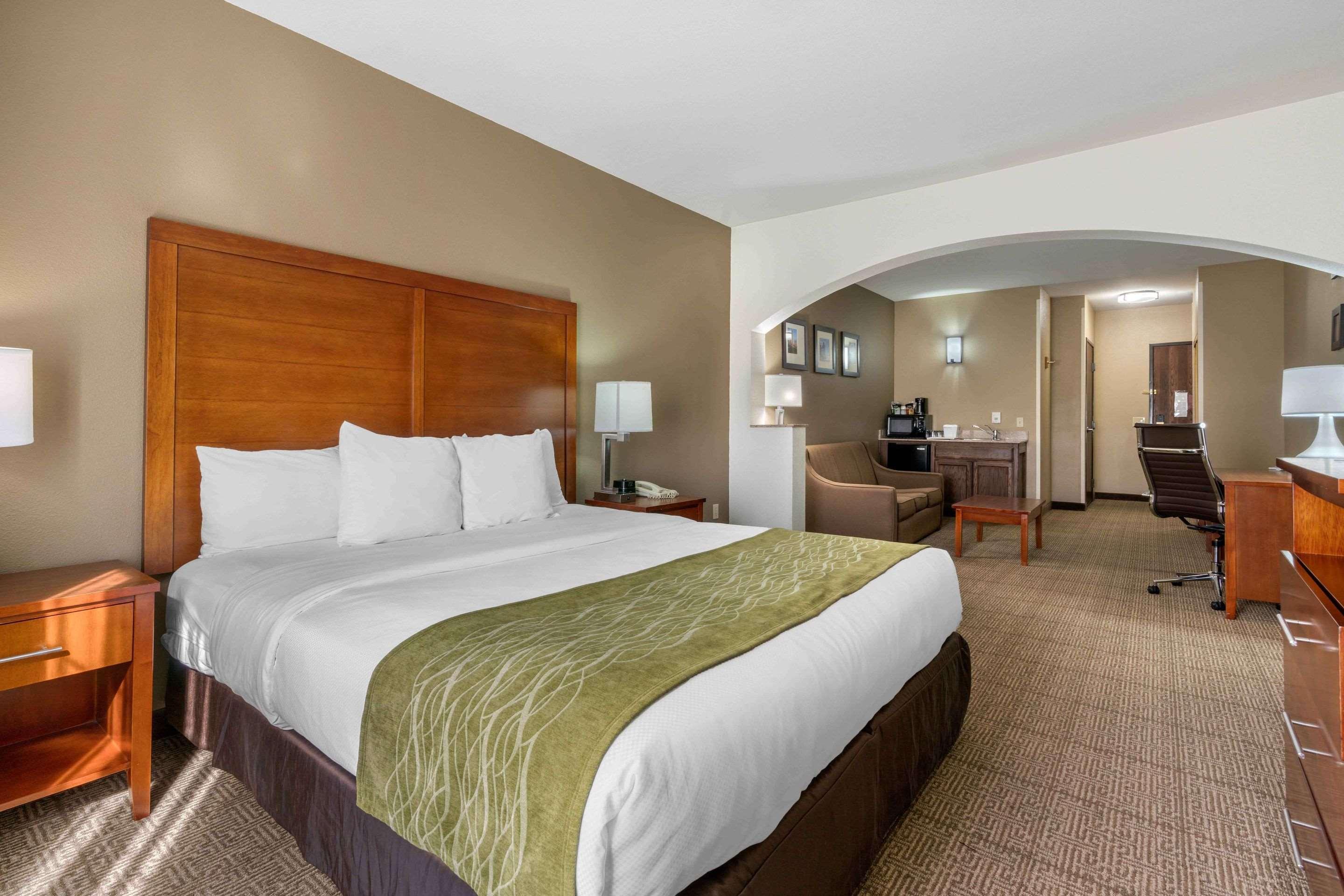 Comfort Inn & Suites Sacramento - University Area Екстер'єр фото
