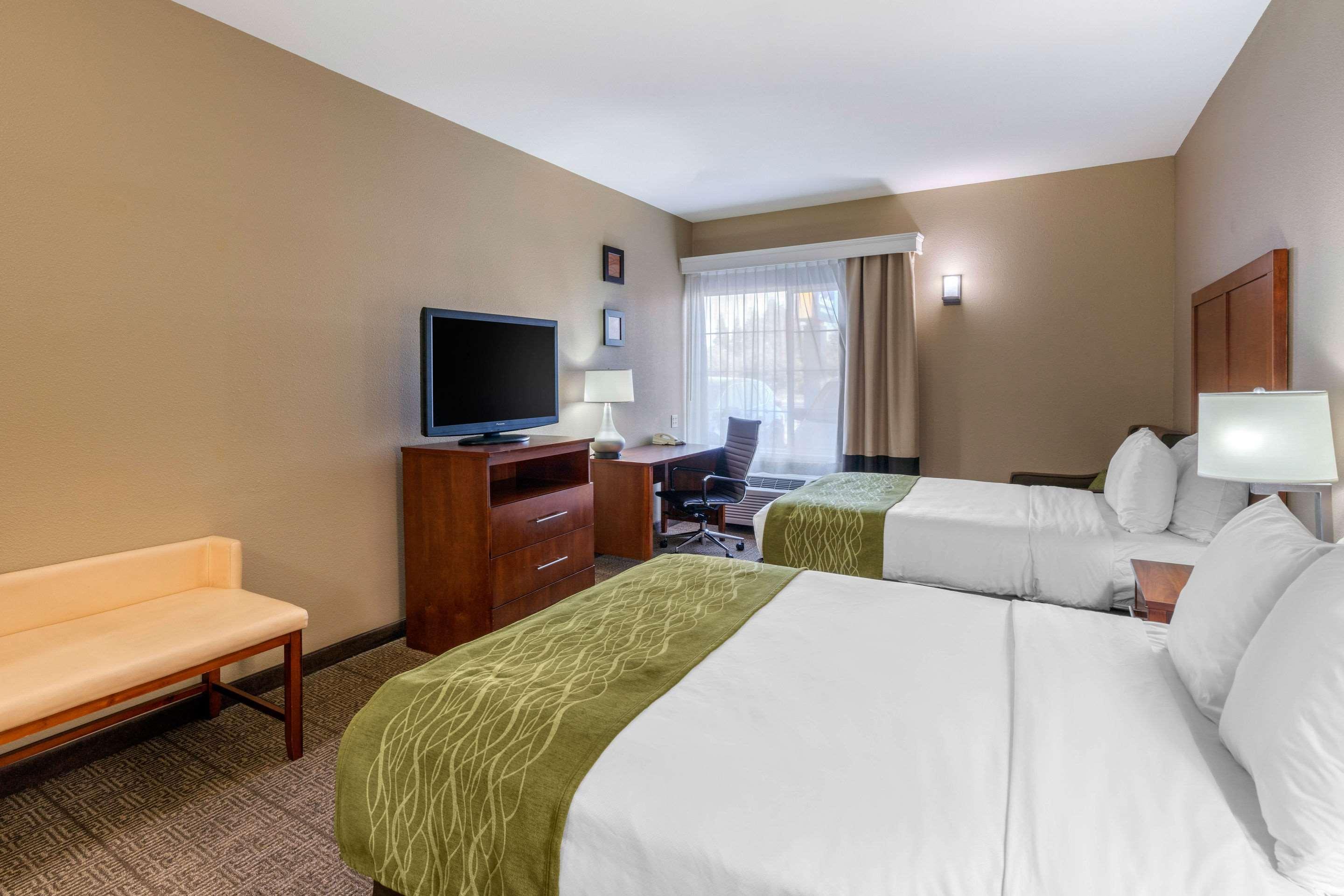 Comfort Inn & Suites Sacramento - University Area Екстер'єр фото