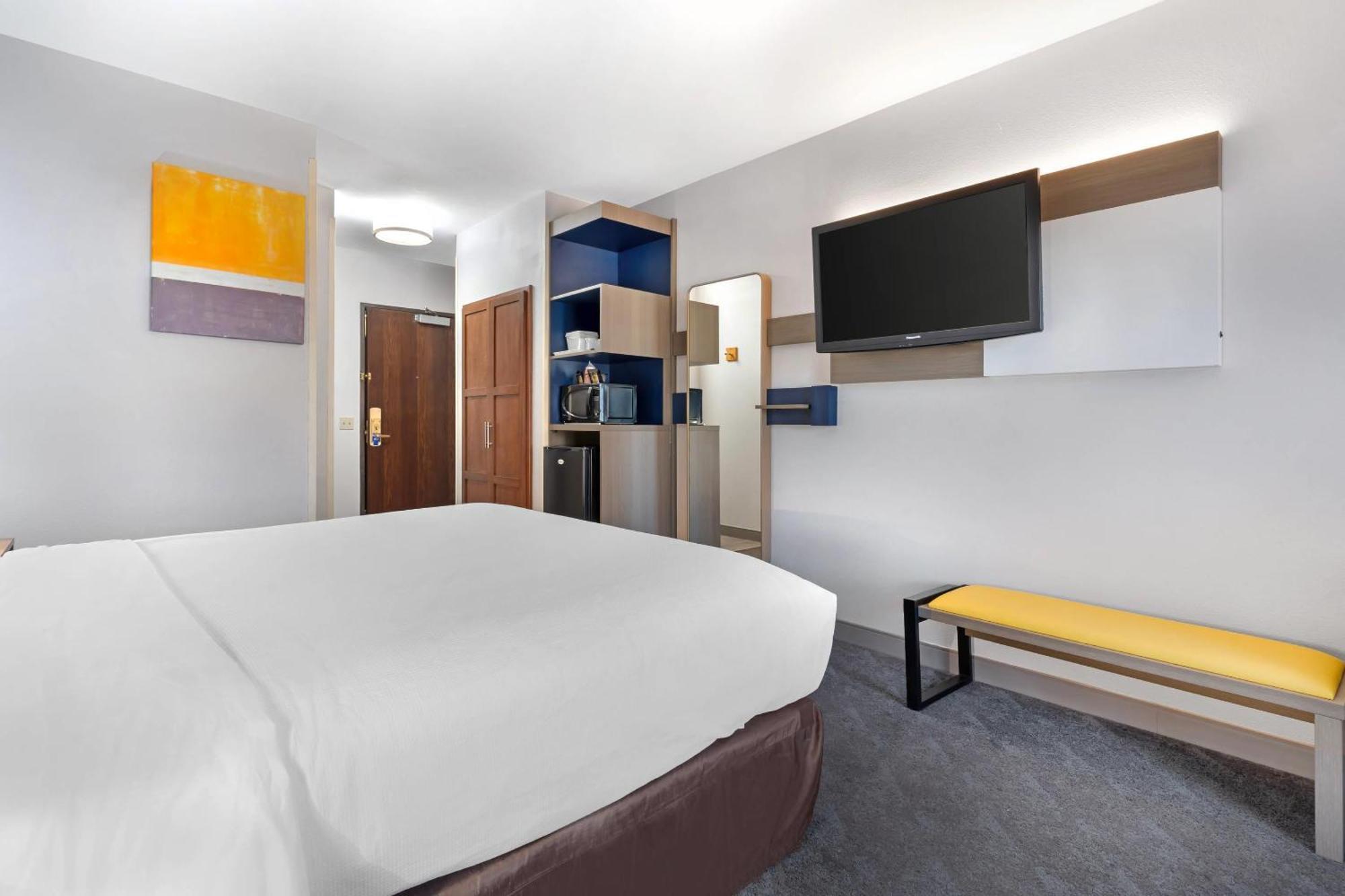 Comfort Inn & Suites Sacramento - University Area Екстер'єр фото