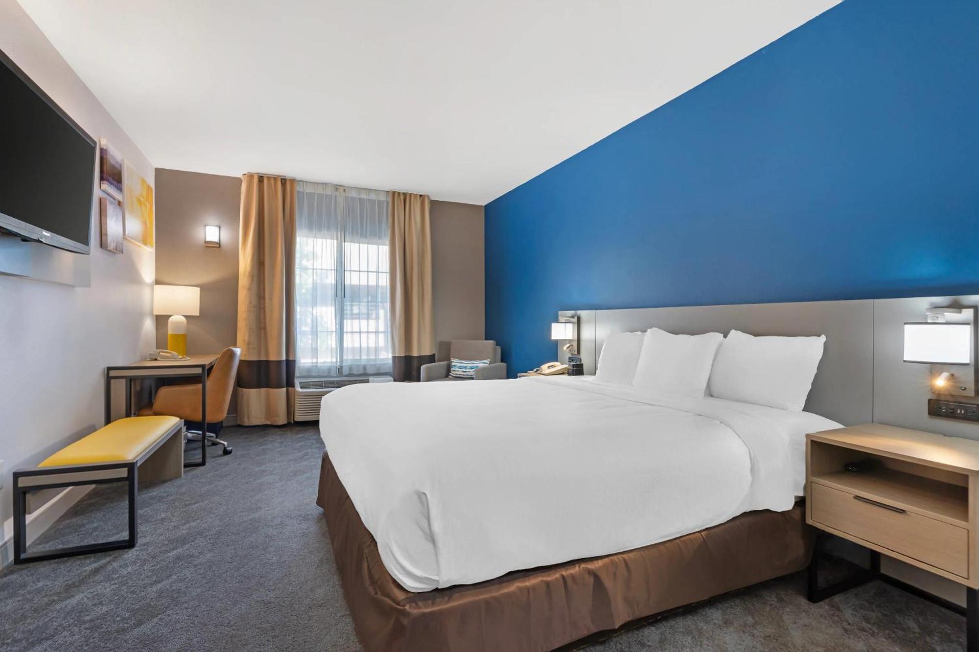 Comfort Inn & Suites Sacramento - University Area Екстер'єр фото