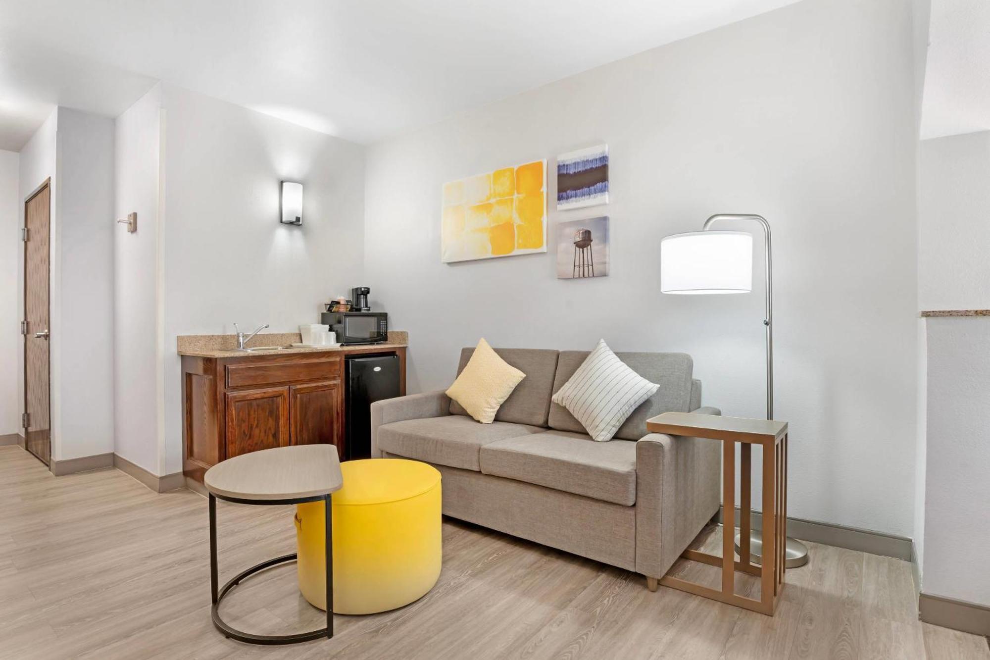 Comfort Inn & Suites Sacramento - University Area Екстер'єр фото