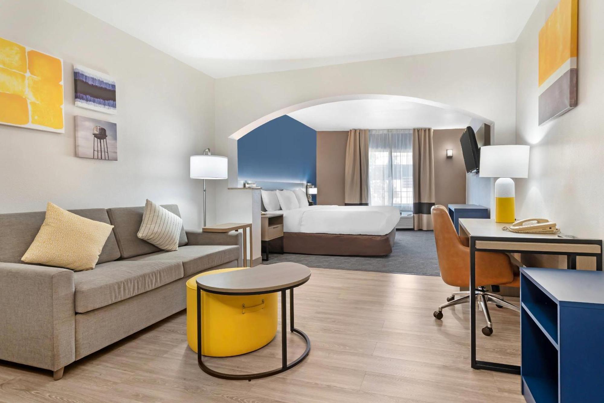 Comfort Inn & Suites Sacramento - University Area Екстер'єр фото