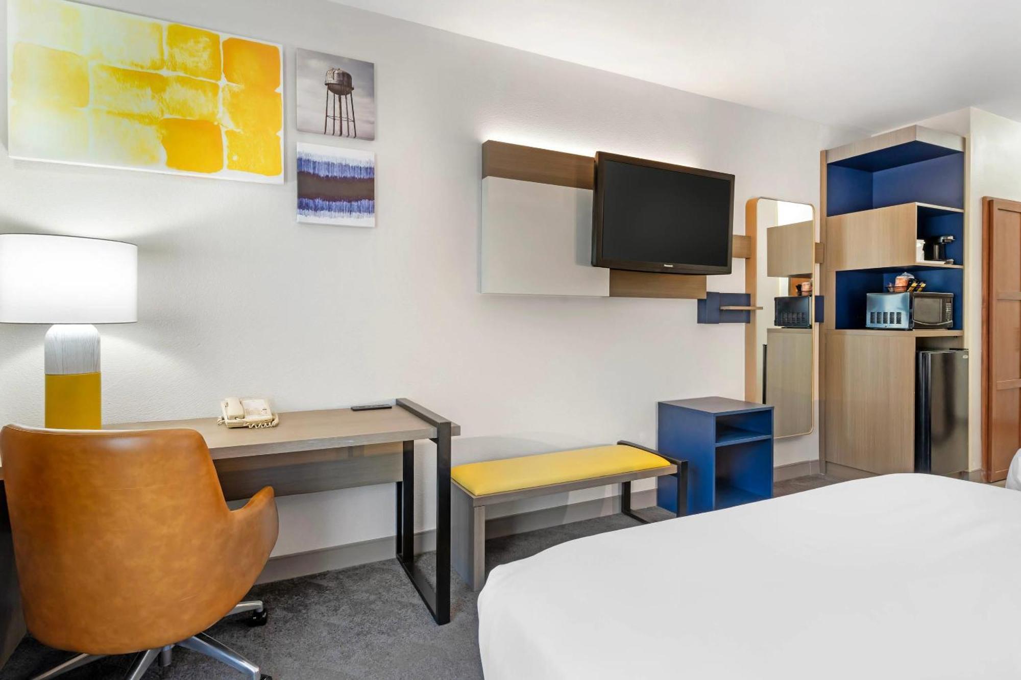 Comfort Inn & Suites Sacramento - University Area Екстер'єр фото