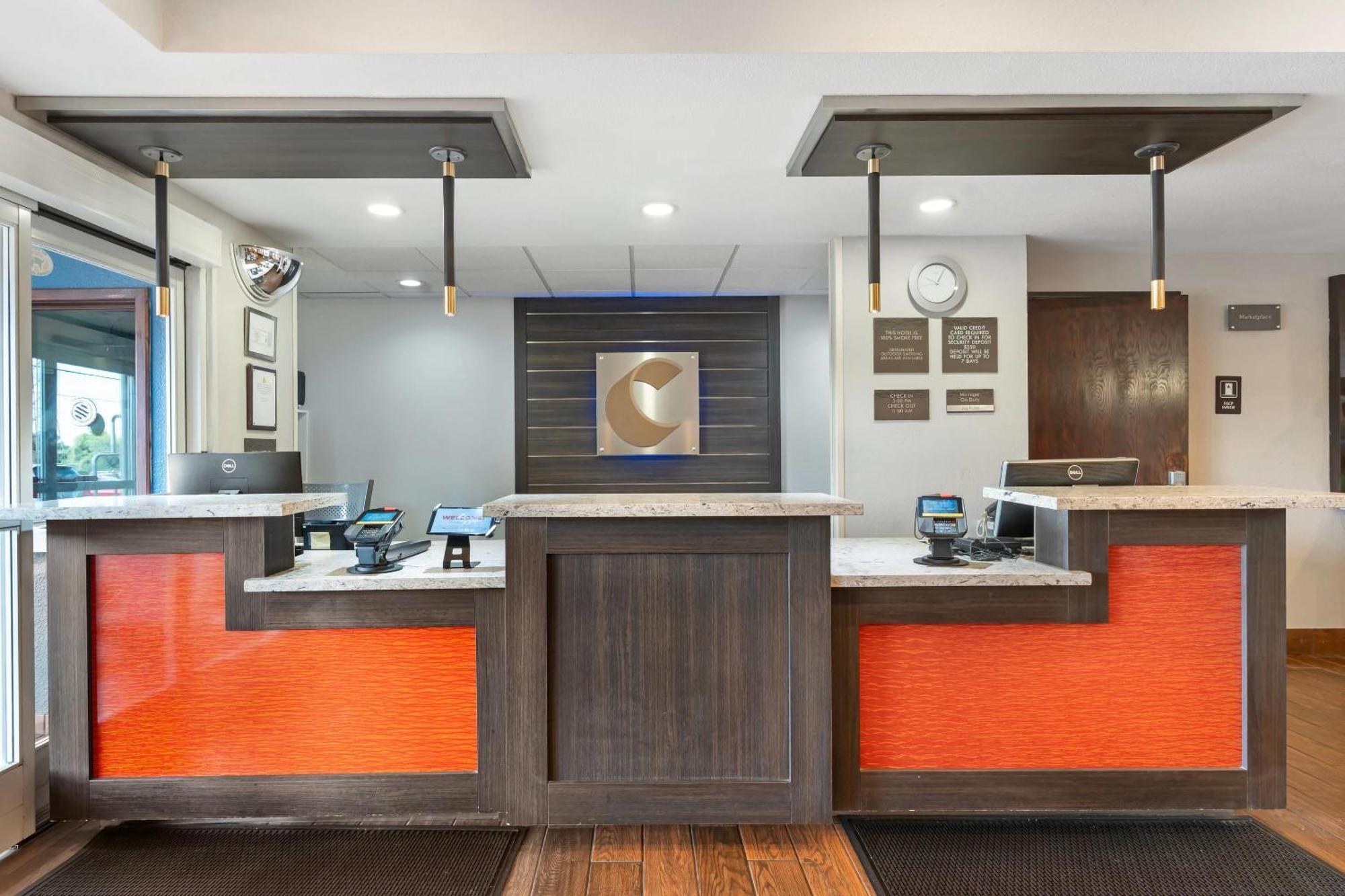 Comfort Inn & Suites Sacramento - University Area Екстер'єр фото